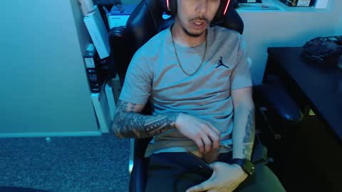 Snapshot of gefeeer chatting on 09-20-25, 07:53 gefeeer online show from 09-20-25, 07:53