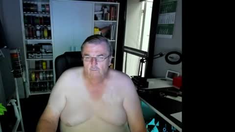 Snapshot of geiler_bock chatting on 07-26-26, 04:09 Geiler Bock online show from 07-26-26, 04:09