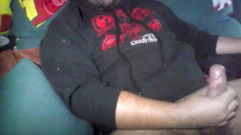 Snapshot of geiser091 chatting on 10-17-25, 07:44 geiser091 online show from 10-17-25, 07:44