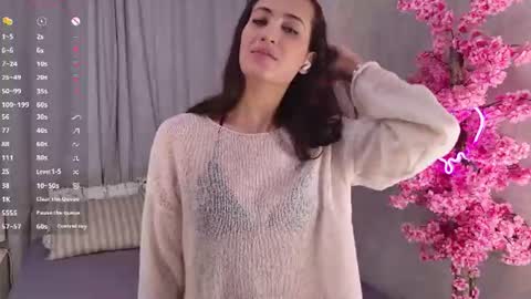 Snapshot of gembrunette chatting on 06-25-26, 02:21 Lia online show from 06-25-26, 02:21