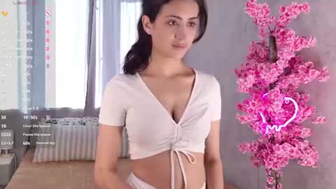 Snapshot of gembrunette chatting on 07-15-26, 02:22 Lia online show from 07-15-26, 02:22