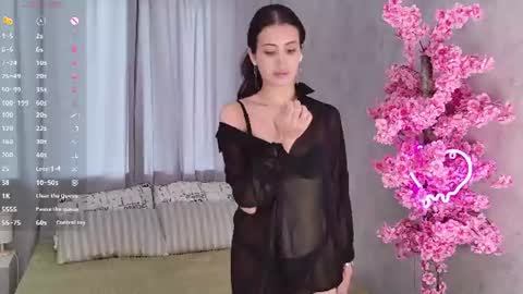 Snapshot of gembrunette chatting on 07-16-26, 02:12 Lia online show from 07-16-26, 02:12