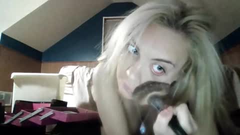 Snapshot of geminincapricorn96 chatting on 12-05-25, 02:42 geminincapricorn96 online show from 12-05-25, 02:42