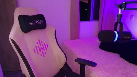 geminis11 online show from 03-18-26, 11:30