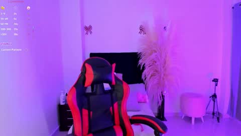 Snapshot of gemma_rose_ chatting on 01-13-26, 04:07 online show from 01-13-26, 04:07