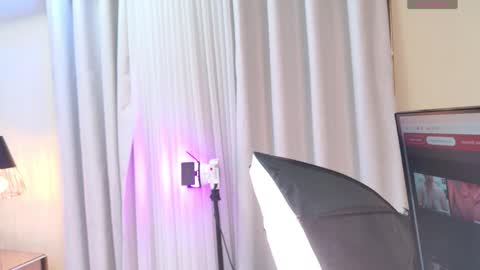 Maria  online show from 11-20-25, 03:07