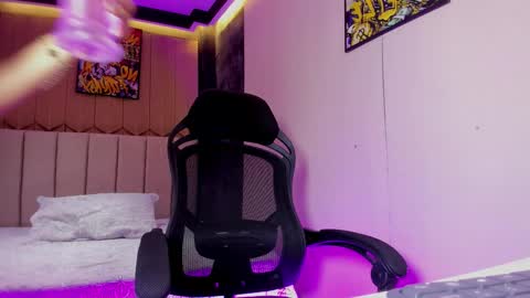 gemmabrown_ online show from 03-11-26, 04:24