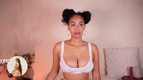 Snapshot of gemmacarter_ chatting on 07-03-26, 12:17 online show from 07-03-26, 12:17
