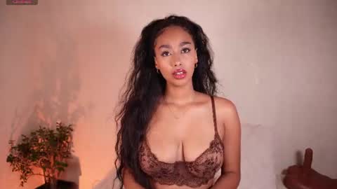 Snapshot of gemmacarter_ chatting on 07-17-26, 12:28 online show from 07-17-26, 12:28