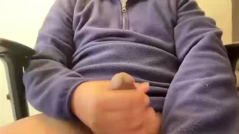 Snapshot of genesemens77 chatting on 10-14-25, 03:24 genesemens77 online show from 10-14-25, 03:24