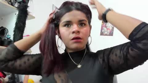 Snapshot of genesis_torres chatting on 11-22-25, 04:00 Genesis online show from 11-22-25, 04:00