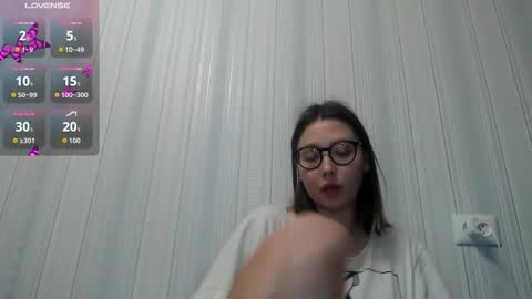 genev__ievee online show from 01-18-26, 04:11