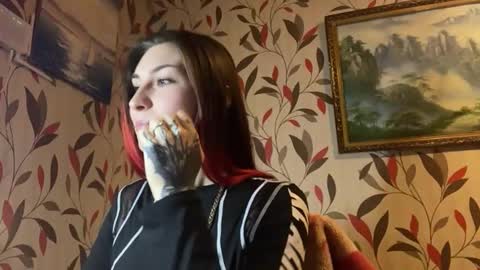 Snapshot of genevivewayson chatting on 12-01-25, 07:24 Martha online show from 12-01-25, 07:24