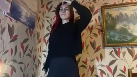 Snapshot of genevivewayson chatting on 12-15-25, 07:23 Martha online show from 12-15-25, 07:23