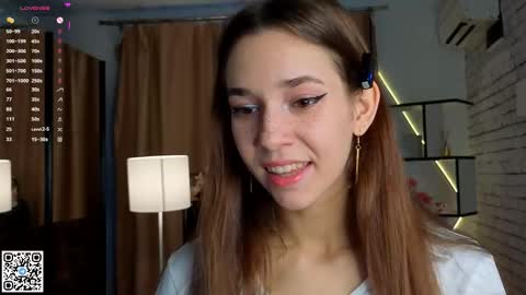 Amely  online show from 09-14-25, 04:11