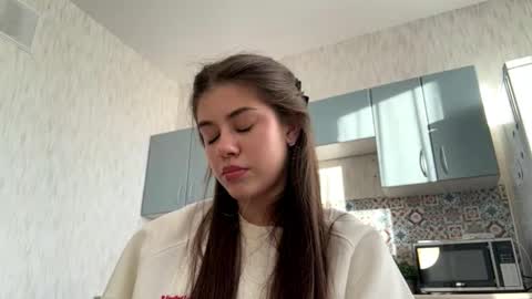 Snapshot of geniegrimmett chatting on 03-19-26, 02:21 Megan online show from 03-19-26, 02:21