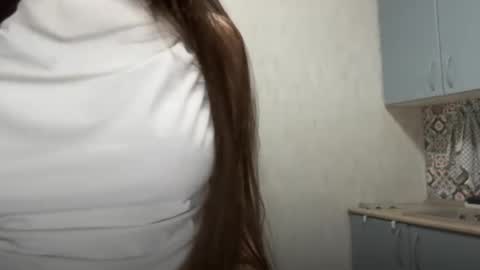 Snapshot of geniegrimmett chatting on 05-21-26, 03:52 Megan online show from 05-21-26, 03:52