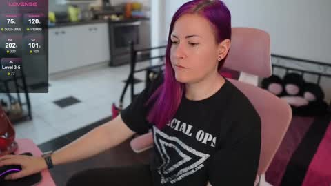 Genny Rock   and  online show from 02-11-25, 08:20