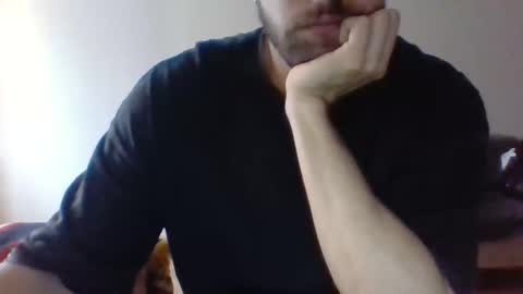 Snapshot of genry_bam chatting on 12-15-25, 07:34 genry_bam online show from 12-15-25, 07:34