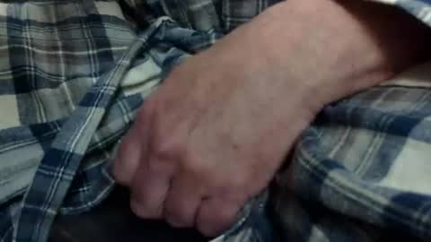 Snapshot of gent063 chatting on 11-18-25, 01:04 gent063 online show from 11-18-25, 01:04