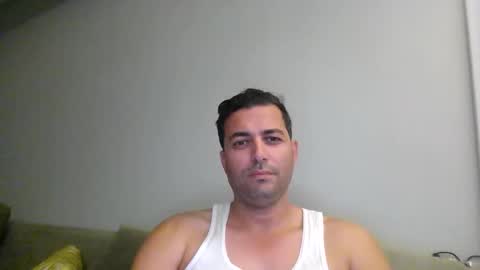 Snapshot of genteldevil chatting on 11-23-25, 06:19 genteldevil online show from 11-23-25, 06:19