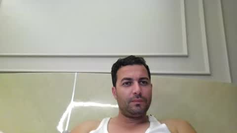 Snapshot of genteldevil chatting on 11-30-25, 01:20 genteldevil online show from 11-30-25, 01:20