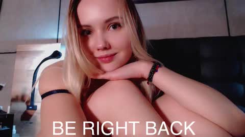 Snapshot of gentleflower23 chatting on 11-09-25, 10:52 Tanya online show from 11-09-25, 10:52