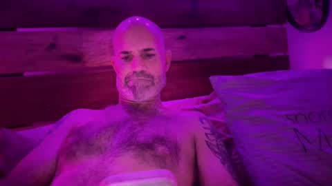 Snapshot of geomae chatting on 09-20-25, 04:02 geomae online show from 09-20-25, 04:02