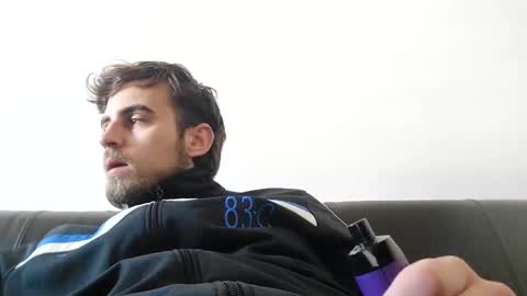 Snapshot of georg0300 chatting on 03-05-25, 07:27 georg0300 online show from 03-05-25, 07:27