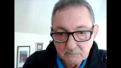 Snapshot of georg1412 chatting on 11-06-25, 12:39 georg1412 online show from 11-06-25, 12:39