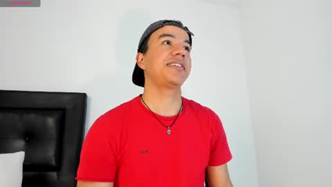 Snapshot of george_cams1 chatting on 06-22-26, 09:17 Jorge online show from 06-22-26, 09:17