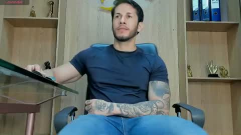 Snapshot of george_diesell_ chatting on 07-05-26, 05:14 George online show from 07-05-26, 05:14