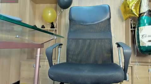 Snapshot of george_diesell_ chatting on 07-14-26, 05:01 George online show from 07-14-26, 05:01