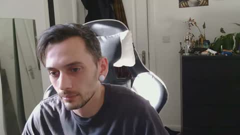 georgek0011 online show from 04-06-26, 05:03