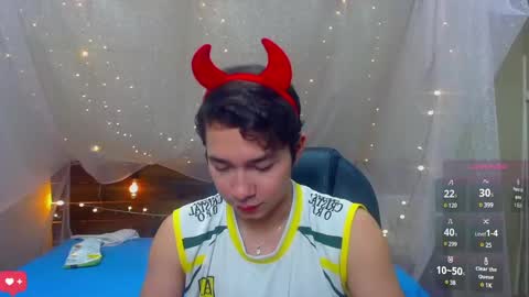 Snapshot of georgesmith_1 chatting on 12-29-24, 03:22 GEORGE online show from 12-29-24, 03:22