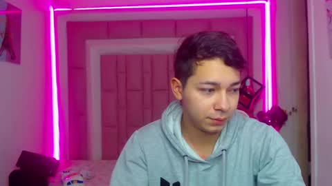 Snapshot of georgesmith_1 chatting on 01-14-25, 11:31 GEORGE online show from 01-14-25, 11:31