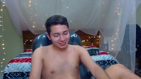 Snapshot of georgesmith_1 chatting on 02-08-25, 09:03 GEORGE online show from 02-08-25, 09:03