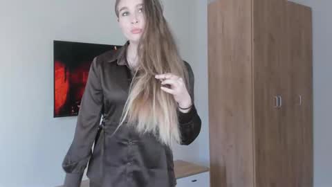 Snapshot of georgiannnauer chatting on 03-21-26, 08:19 Kendra online show from 03-21-26, 08:19