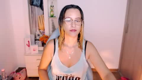 georgina Ferrer online show from 07-04-26, 01:34
