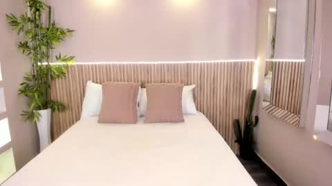 GeorginaReyes  online show from 04-18-26, 10:43