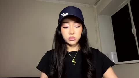 Snapshot of georginegingerich chatting on 07-16-26, 06:19 Mari online show from 07-16-26, 06:19