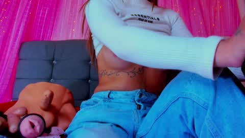 Snapshot of geraldinesuaan chatting on 12-17-24, 10:12 geraldinesuaan online show from 12-17-24, 10:12