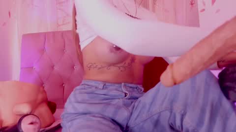 Snapshot of geraldinesuaan chatting on 02-17-25, 02:48 geraldinesuaan online show from 02-17-25, 02:48