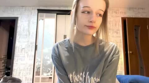 Haley online show from 11-12-25, 05:24