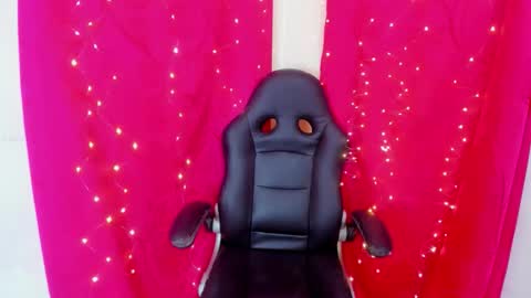 Snapshot of gerar_santos chatting on 12-14-25, 06:12 Gerar online show from 12-14-25, 06:12