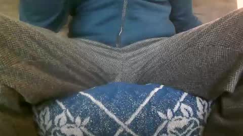 twitter triebriemen online show from 02-26-25, 09:32