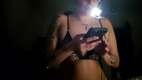 Snapshot of germanking1991 chatting on 01-24-25, 02:49 A A online show from 01-24-25, 02:49