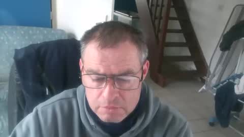 Snapshot of geronemo62 chatting on 11-01-25, 11:23 geronemo62 online show from 11-01-25, 11:23