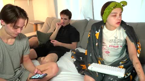 Jean and Isa couple Van online show from 02-23-25, 05:12