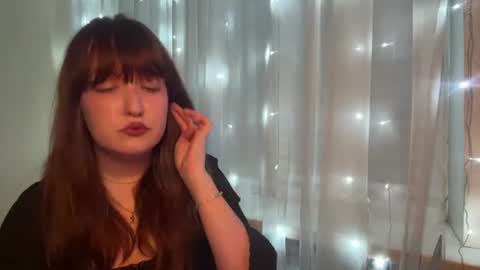 Snapshot of gertrudisoldershaw chatting on 08-04-26, 09:17 Lora online show from 08-04-26, 09:17